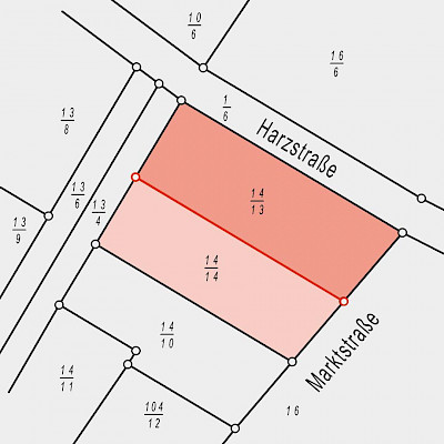 Durch Grenzziehung geteiltes Flurstück. Es entstehen die neuen Flurstücke 14/13 und 14/14.